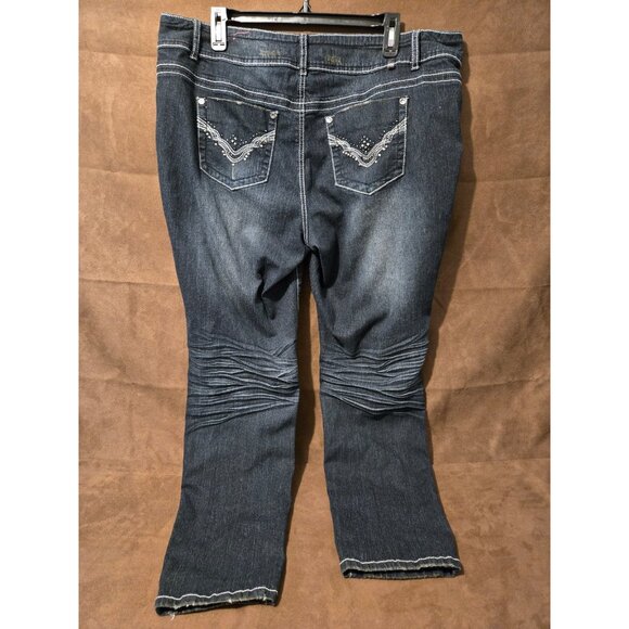 Almost Famous Jeans 18 - Picture 3 of 6